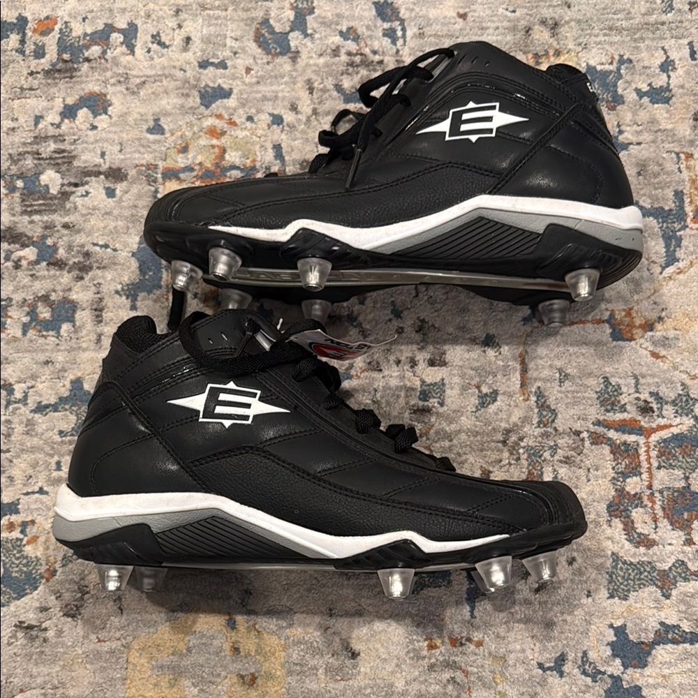 Easton Football Cleats Size 9.5 9 1/2 New